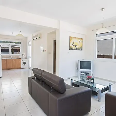 Villa Beautiful 5 Star Holiday In A Prime Location In Protaras, Book Early To Secure Your Dates, 1257 Protaras