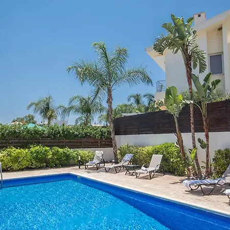Beautiful 5 Star Holiday In A Prime Location In Protaras, Book Early To Secure Your Dates, 1257 Villa Protaras