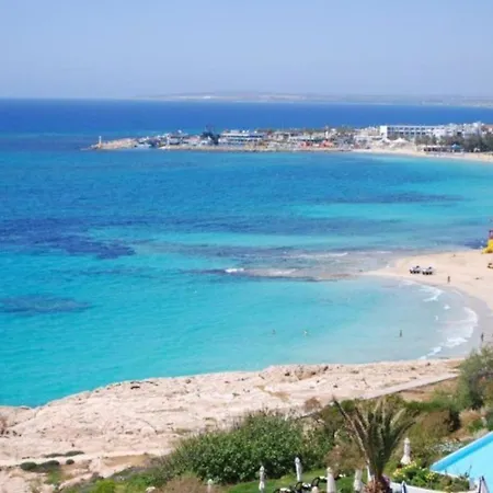 Beautiful 5 Star Holiday In A Prime Location In Protaras, Book Early To Secure Your Dates, 1257 Villa Protaras