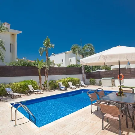 Beautiful 5 Star Holiday In A Prime Location In Protaras, Book Early To Secure Your Dates, 1257 Villa Protaras